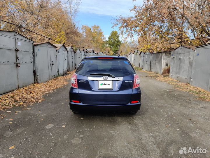 Honda Fit Shuttle 1.3 CVT, 2014, 155 500 км