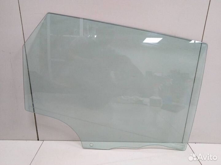 Стекло двери задней правой Mazda Mazda 3 BK 2002-2