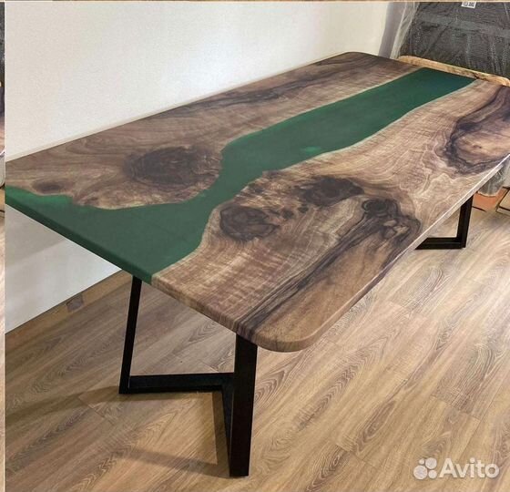 Компьютерный стол 'Hope Cast'