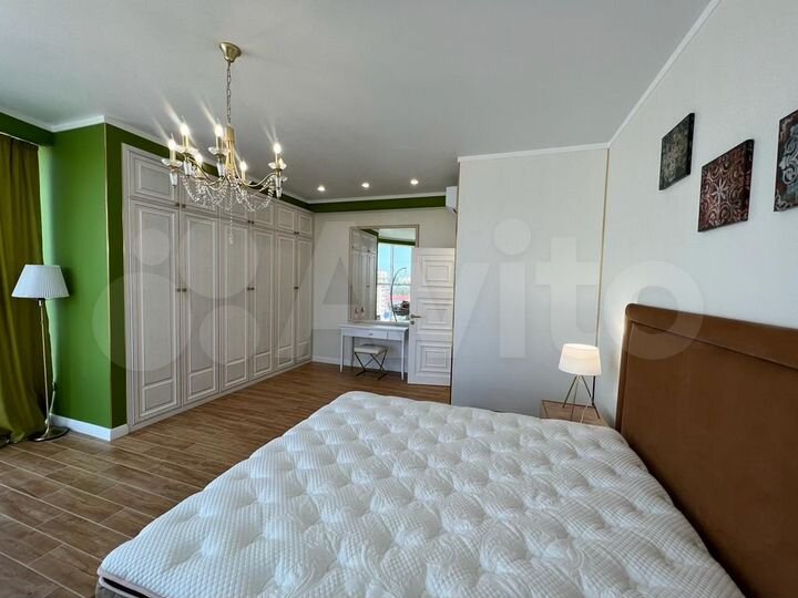 3-к. квартира, 134 м², 11/14 эт.