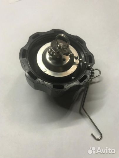 Крышка топливного бака