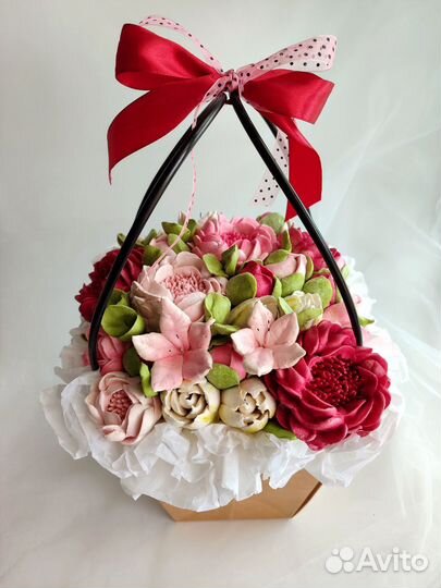 Композиция из вкусных зефирных цветов для учителя