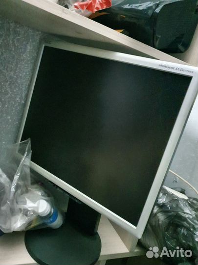 Монитор NEC
