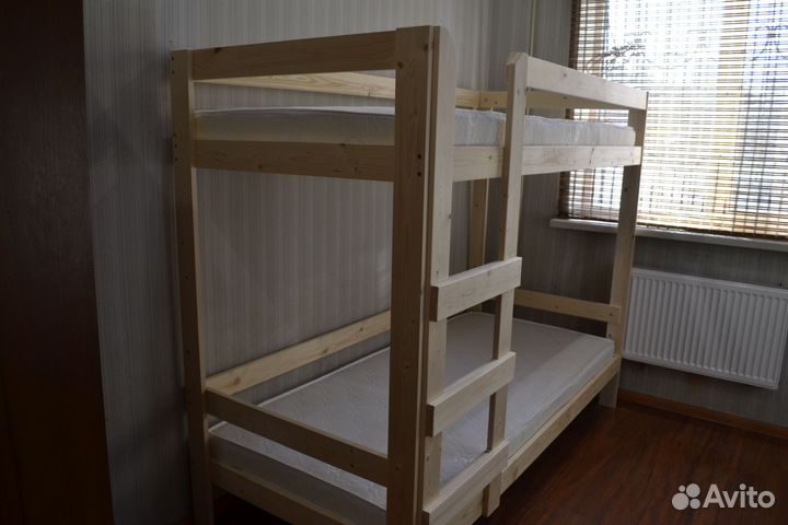 Двухъярусная кровать