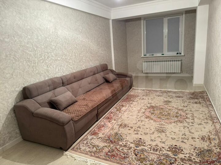 2-к. квартира, 80 м², 2/10 эт.