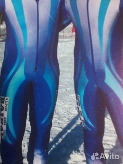 Горнолыжный спусковой комбинезон