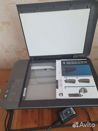 Принтер- сканер HP Deskjet 1050
