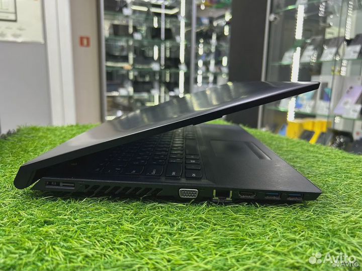 Ноутбук Lenovo Intel pentium 3558U/4/1Tb/Intel HD