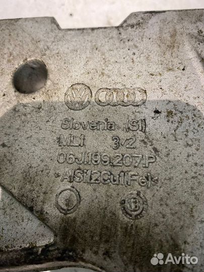 Кронштейн двигателя Vw Passat CC рестайлинг 1.8