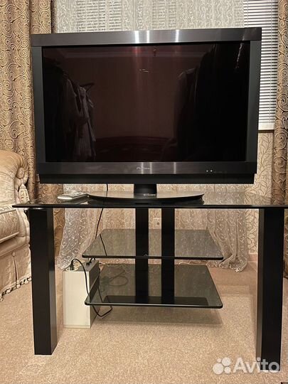 Стеклянная тумба под тв