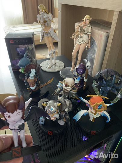 Игрушки фигурки Dota 2 и Lineage 2