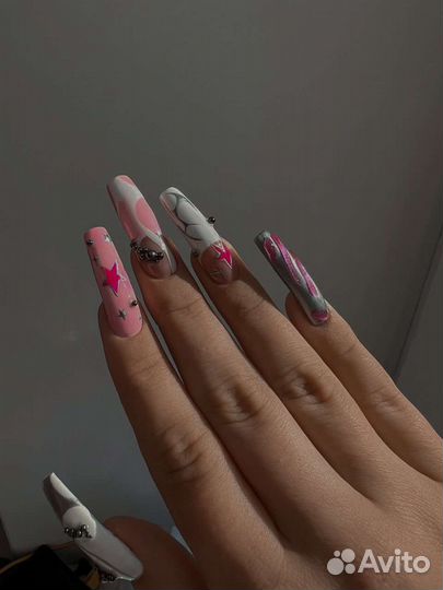 Маникюр Педикюр