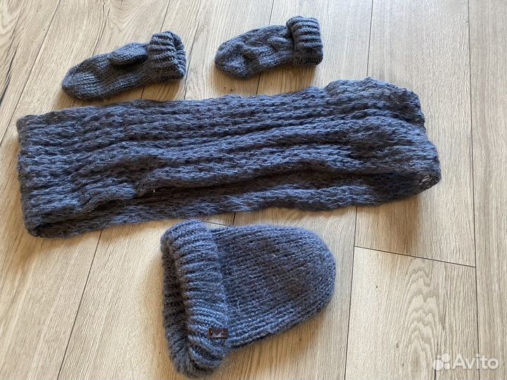 Комплект шапка и снуд