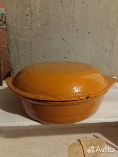 Кастрюля чугунная СССР