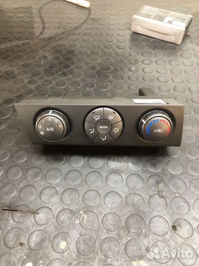 Блок управления печкой SsangYong Kyron DJ