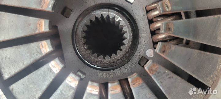 Корзина Сцепления в сборе на Тойоту Авенсис 1.8