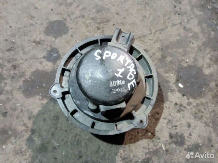 Моторчик печки Kia Sportage 1 1993-2006