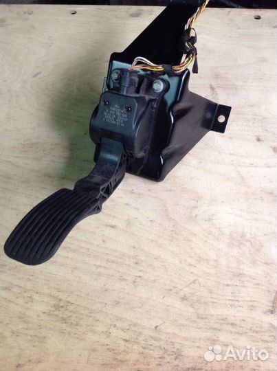 Педаль газа A9063000304 Mercedes-Benz Sprinter W90