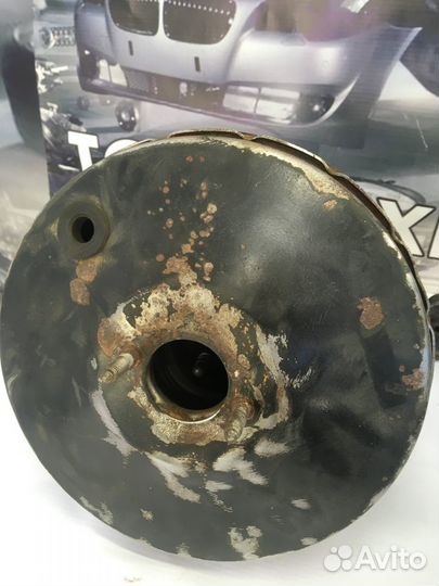 Вакуумный усилитель тормозов Volkswagen Golf 3