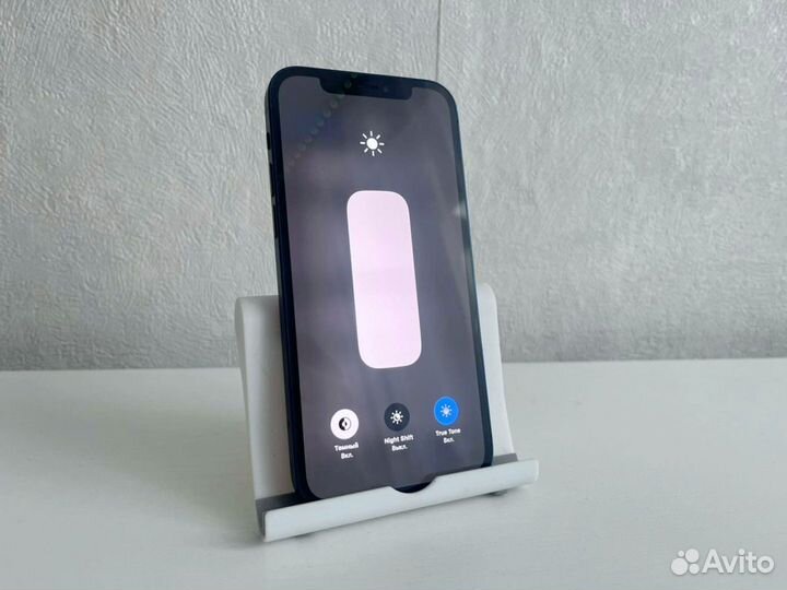 iPhone 12, 64 ГБ