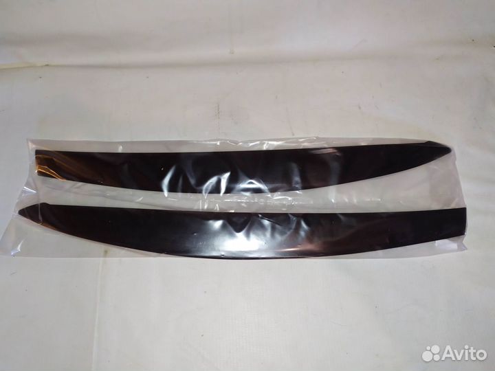 Накладки на передние фары LADA Granta