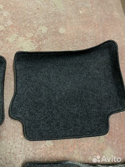 Продается коврики на хундай солярис
