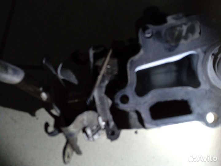 Корпус верхнего термостата с трубкой egr для mr20