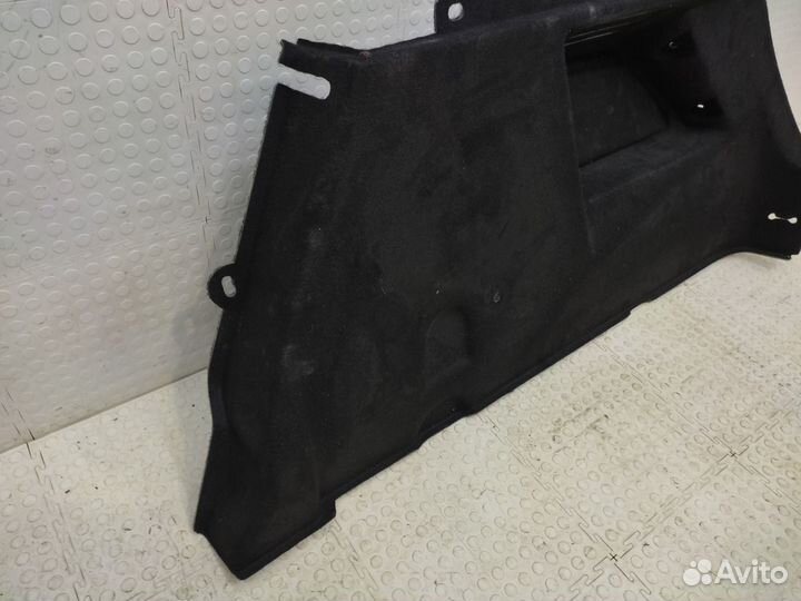 Обшивка багажника задняя правая Renault Arkana