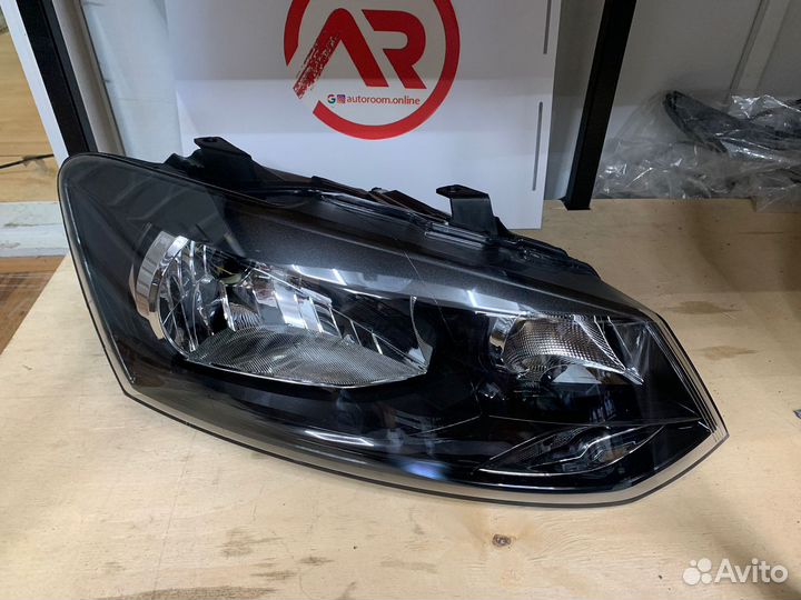 Фара правая VW Polo 10-15
