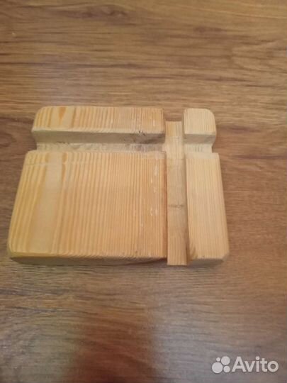 Деревянная подставка