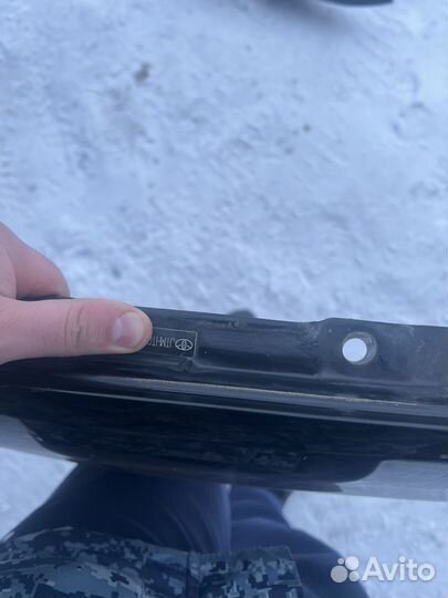 Крыло переднее левое toyota land cruiser 200