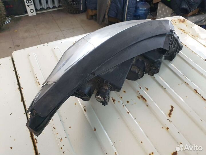 Левая фара Kia Sportage 3