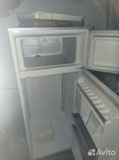 Холодильник бу без полок