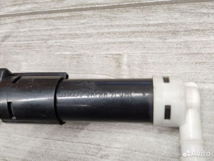 Форсунка омывателя Camry 40 правая 2009-2011