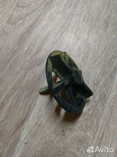 Болт крепления запасного колеса Kia Ceed (CD) III