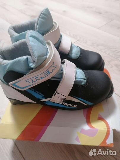 Лыжные ботинки