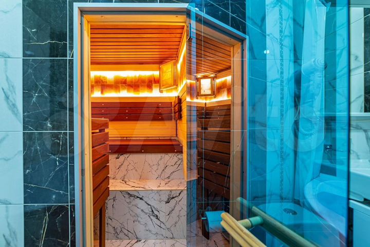 Комната 13 м² в 8-к., 2/5 эт.