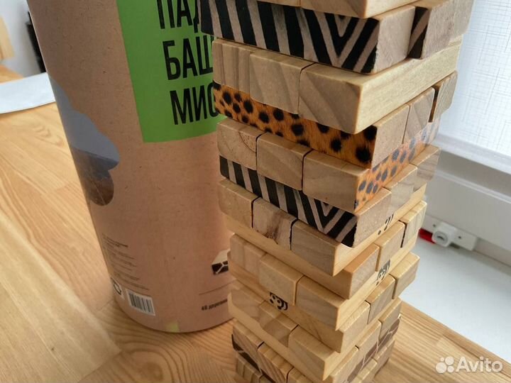 Падающая башня Миомбо