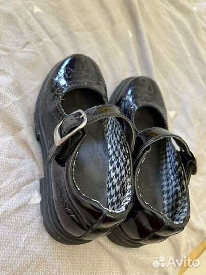 Туфли для девочки 28 размер