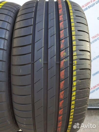 Goodyear EfficientGrip Performance 225/40 R18 92W