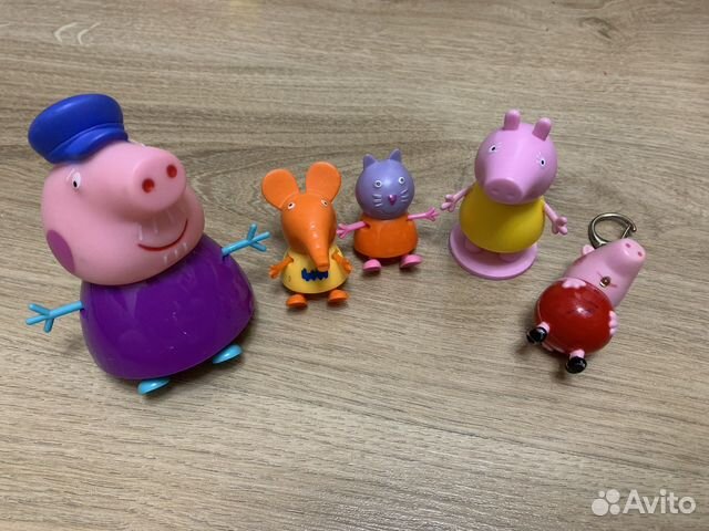 Много разных игрушек