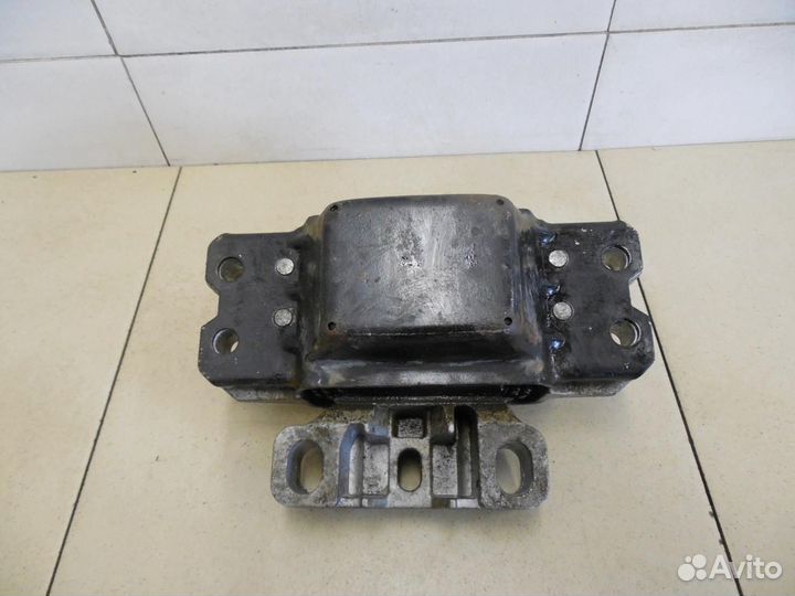 Опора кпп левая Octavia (A5 1Z) 2004-2013