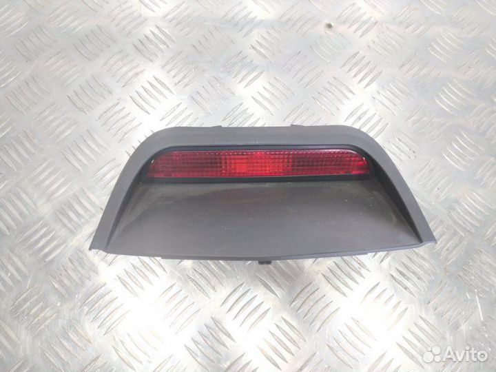 Фонарь задний (стоп сигнал) задний Renault Logan 2