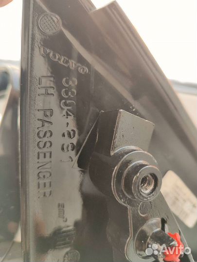 Боковое зеркало левое Volvo V40