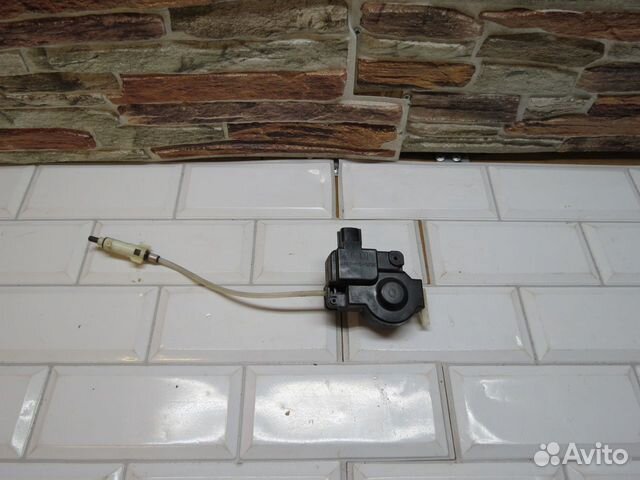 Замок лючка бензобака Lexus GS 300