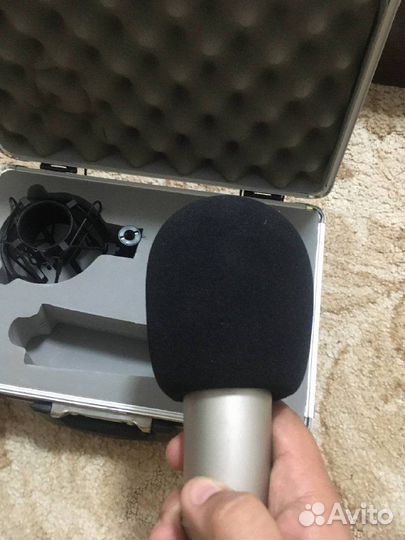 Студийный микрофон Behringer B-1