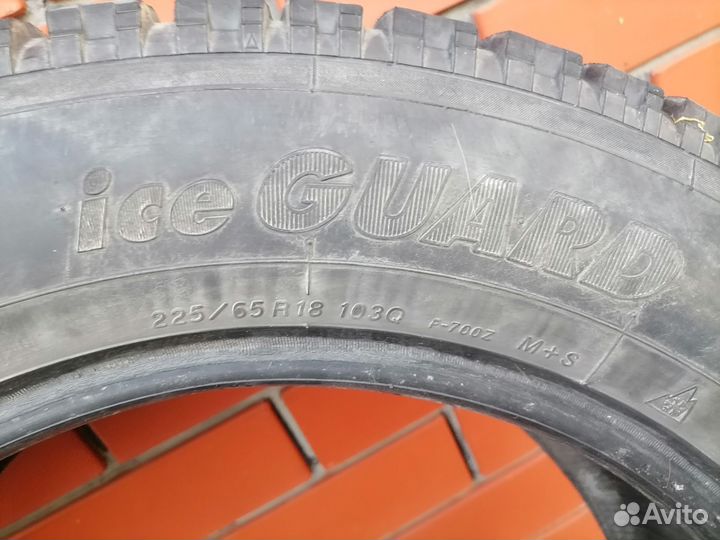 Yokohama Ice Guard IG65 225/65 R18
