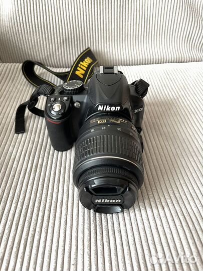 Зеркальный фотоаппарат Nikon D3100