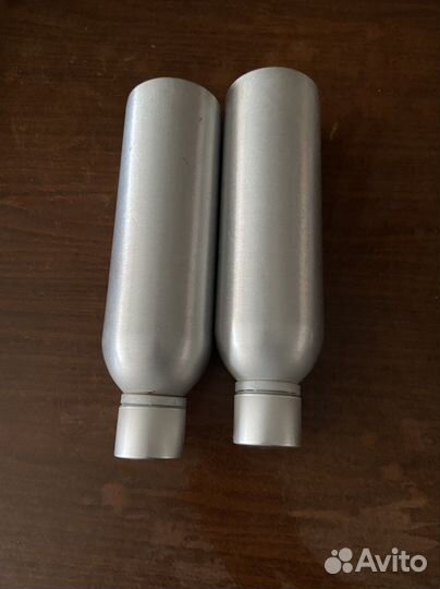 Пустые бутылки из под водки аллюминевые б/у 2 шт