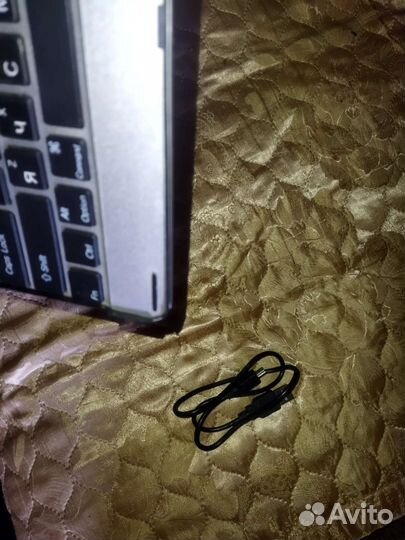 Клавиатура Bluetooth для iPad и других устройств